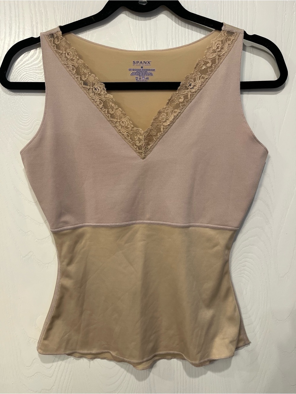SPANX Hide and Sleek Lace Trim Camisole Shapewear V-neck Tank Top Size Medium